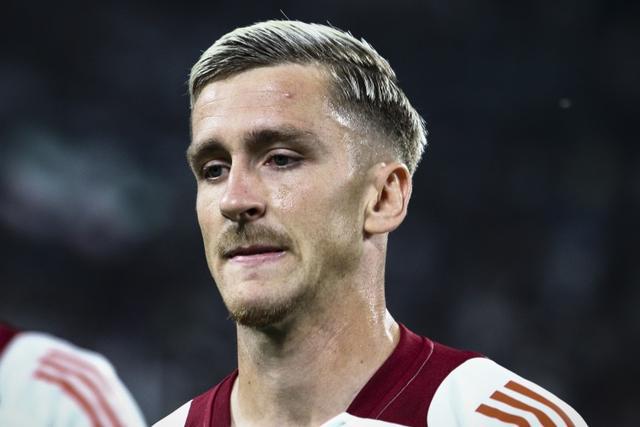 阿莱格里以, 边锋萨勒马